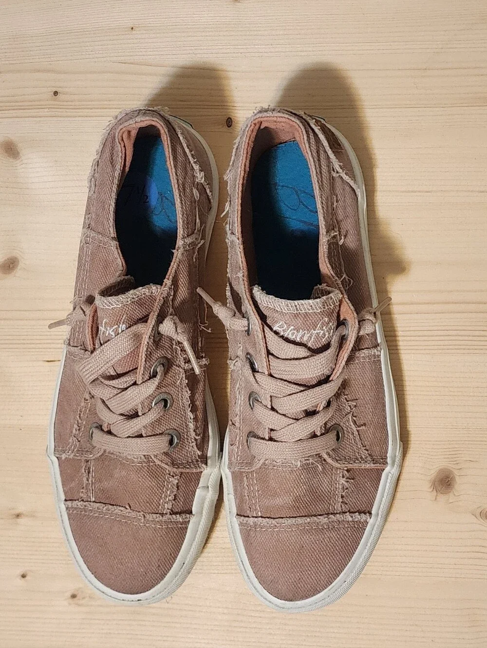 Blowfish Women's Blush Canvas Lace-Up Sneakers